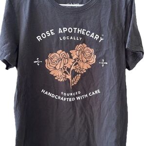 Schitts Creek Shirt Womens XL Gray Rose Apothecary Short Sleeve Ladies